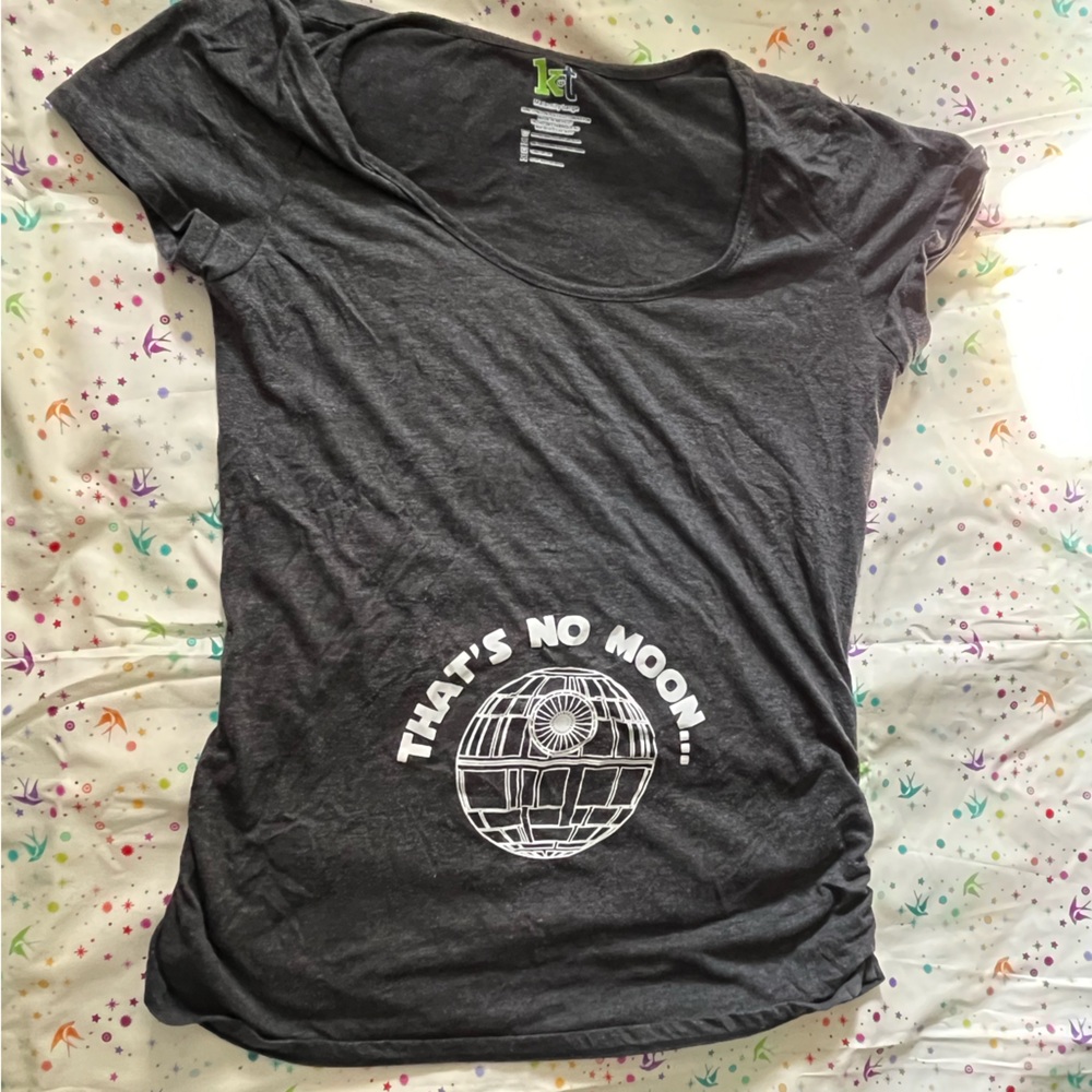 Star Wars maternity shirt. Death Star “that’s no moon” graphic